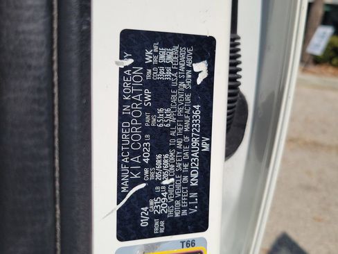 Used 2024 Kia Soul LX w/ Option Group 015 image 32