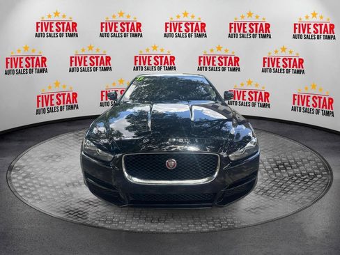 Used 2019 Jaguar XE image 2