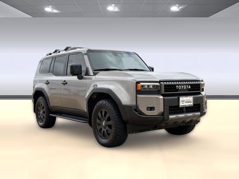 Used 2025 Toyota Land Cruiser w/ Premium Package image 7