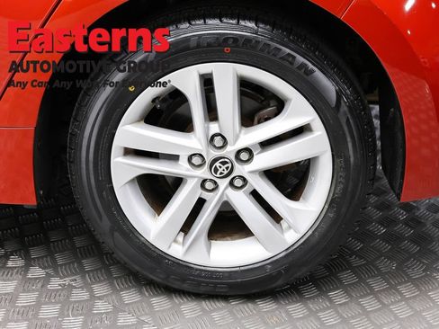 Used 2019 Toyota Corolla SE w/ SE Option Package FWD image 8