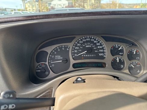 Used 2006 GMC Sierra 1500 Denali w/ Onstar Plus Package image 14