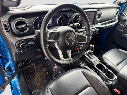 Used 2021 Jeep Wrangler Unlimited Rubicon 4xe w/ Cold Weather Group AWD/4WD image 10