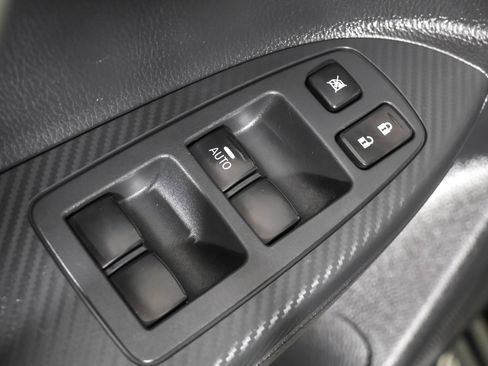 Used 2024 Mitsubishi Eclipse Cross SE image 33