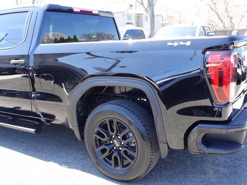 Used 2024 GMC Sierra 1500 Pro w/ Graphite Edition AWD/4WD image 11