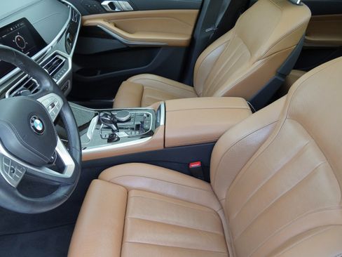 Used 2020 BMW X7 xDrive40i w/ Premium Package AWD/4WD image 11