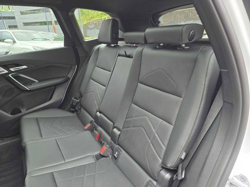Used 2025 BMW X1 xDrive28i AWD/4WD image 18