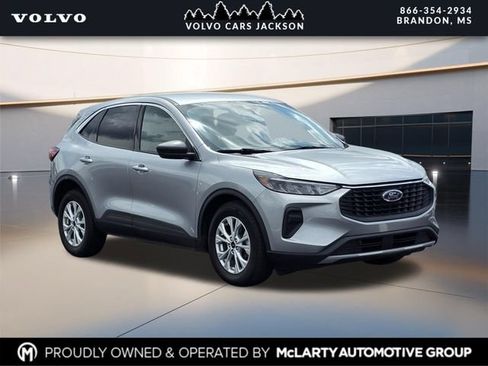 Used 2023 Ford Escape Active FWD image 1