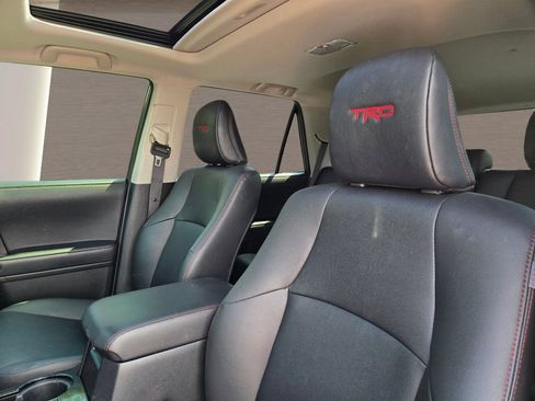 Used 2023 Toyota 4Runner TRD Off-Road Premium w/ Moonroof Package AWD/4WD image 23