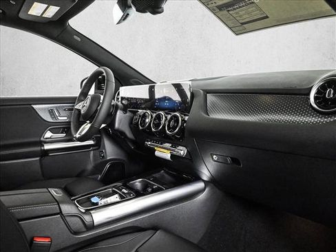 New 2026 Mercedes-Benz GLA 250 4MATIC image 24