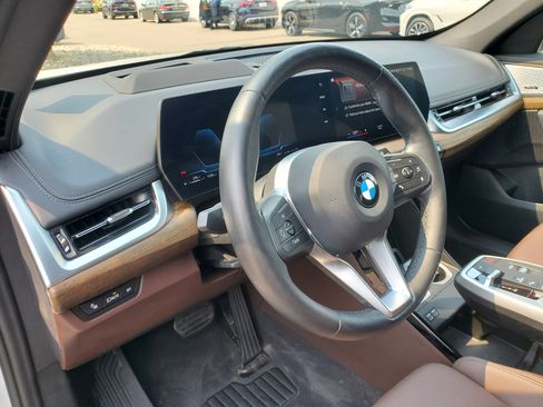 Used 2023 BMW X1 xDrive28i AWD/4WD image 11
