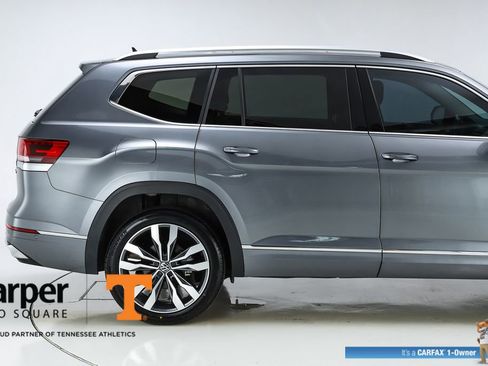 Used 2023 Volkswagen Atlas SEL Premium AWD/4WD image 11