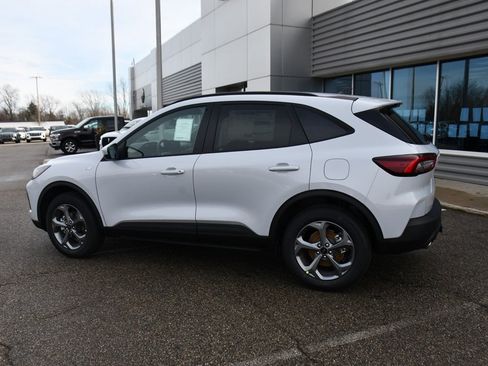 New 2026 Ford Escape ST-Line Select w/ Equipment Group 401A image 3