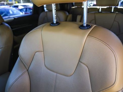 Used 2022 Kia Telluride SX w/ Towing Package image 28