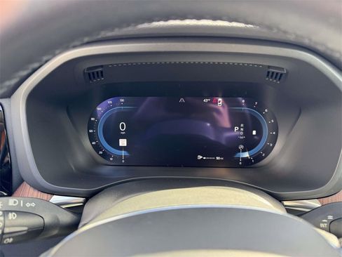 Certified 2023 Volvo XC60 B5 Plus w/ Climate Package image 23