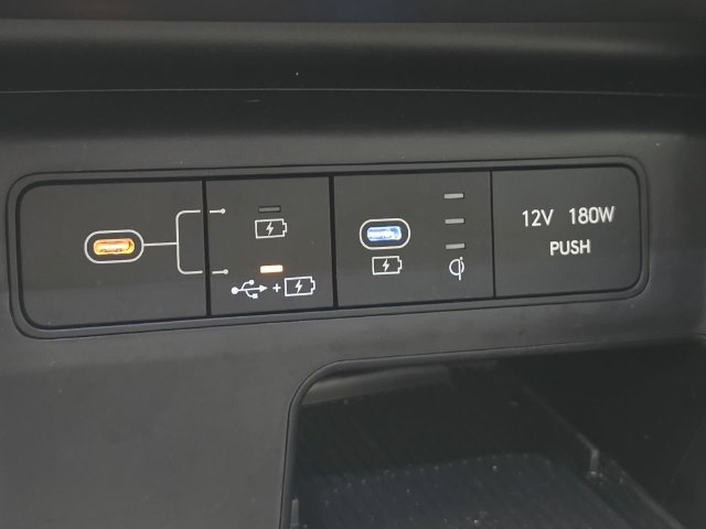 Used 2025 Hyundai Tucson SEL FWD image 16