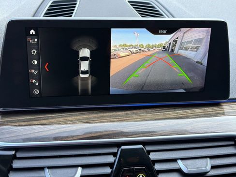Used 2018 BMW 530e xDrive AWD/4WD image 20