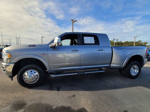 Used 2024 RAM 3500 Limited image 8