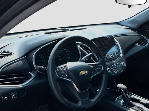 Used 2024 Chevrolet Malibu LT FWD image 9