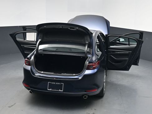 Used 2021 MAZDA MAZDA3 s image 16