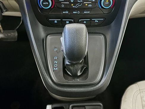 Used 2023 Ford Transit Connect XLT FWD image 16