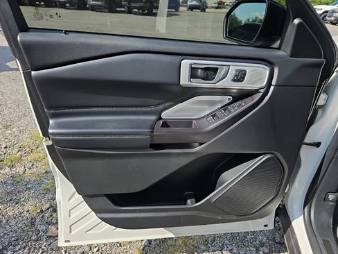 Used 2020 Ford Explorer ST w/ ST Street Pack AWD/4WD image 13