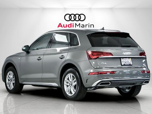 Certified 2023 Audi Q5 2.0T Premium w/ Convenience Package image 3