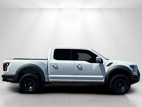 Used 2018 Ford F150 Raptor w/ Equipment Group 802A Luxury AWD/4WD image 2