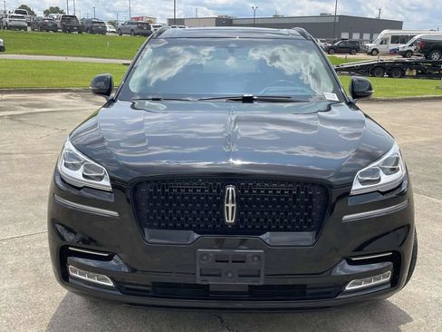 Used 2022 Lincoln Aviator Reserve w/ Equipment Group 201A AWD/4WD image 8
