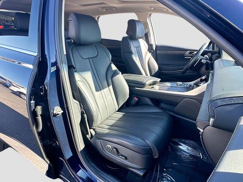 Used 2024 Genesis GV80 3.5T image 28