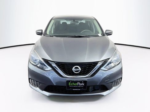 Used 2019 Nissan Sentra SV FWD image 2
