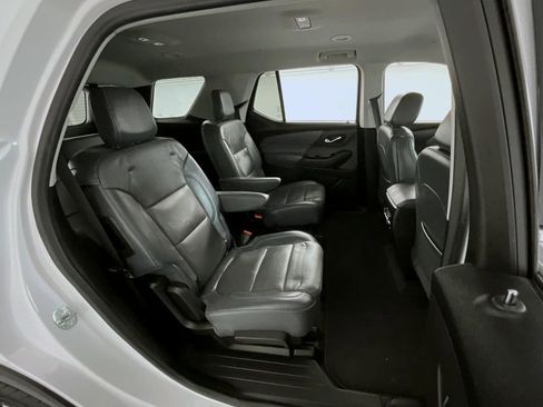 Certified 2018 Chevrolet Traverse LT image 18