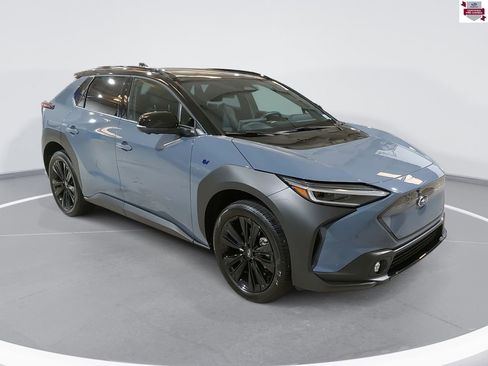 Certified 2025 Subaru Solterra Touring image 3