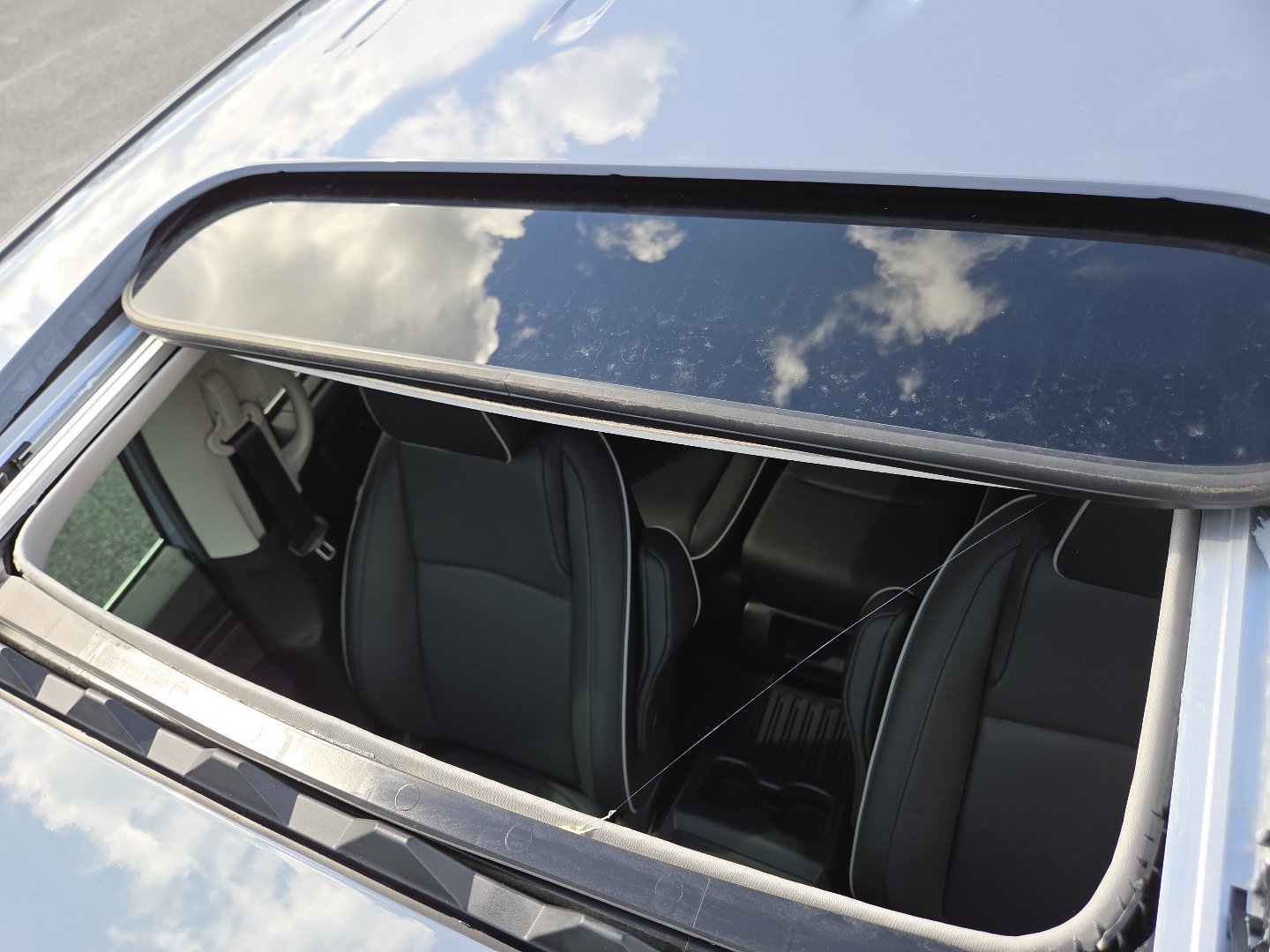 New 2027 Honda Odyssey Touring image 3