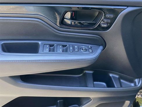 Used 2025 Honda Odyssey Elite image 16