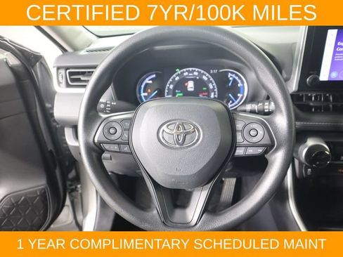 Used 2025 Toyota RAV4 XLE AWD/4WD image 19