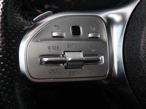 Used 2022 Mercedes-Benz GLC 300 image 23