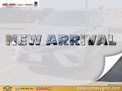 Used 2020 Toyota Camry SE w/ Carpet Mat Package