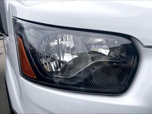 Used 2022 Ford Transit 350 DRW image 30