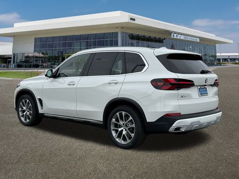 New 2026 BMW X5 xDrive40i image 8