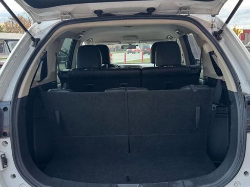 Used 2016 Mitsubishi Outlander SEL image 25