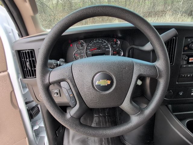 New 2026 Chevrolet Express 2500 Extended w/ Driver Convenience Package RWD image 7