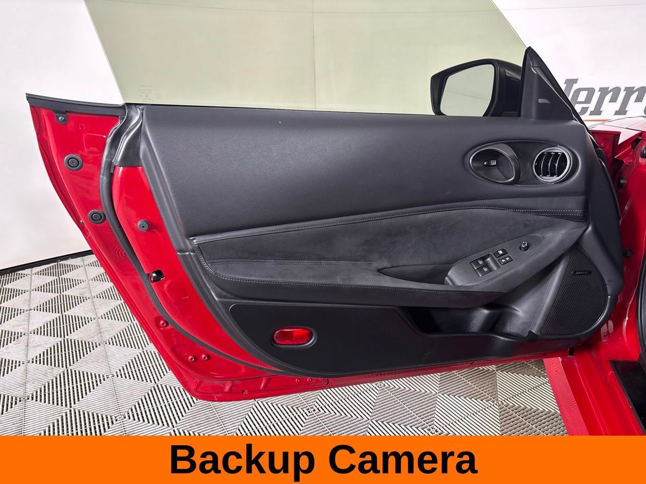 Used 2025 Nissan Z Performance w/ Floor Mat Package RWD image 10