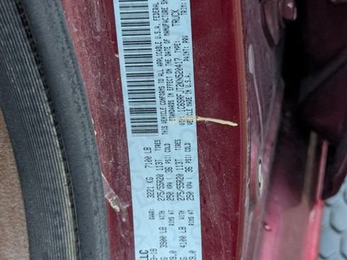 Used 2019 RAM 1500 Laramie AWD/4WD image 26