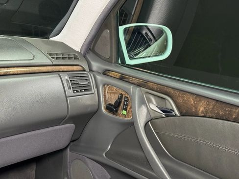 Used 2000 Mercedes-Benz E 55 AMG Sedan image 27