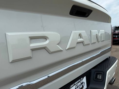 Used 2017 RAM 1500 Limited RWD image 20