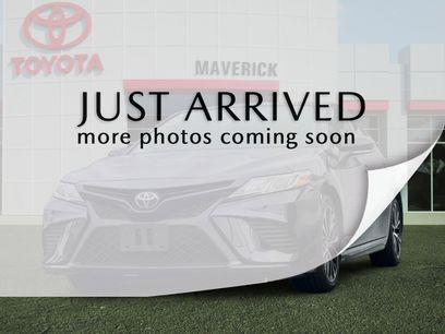 Used 2020 Toyota Camry SE w/ Convenience Package