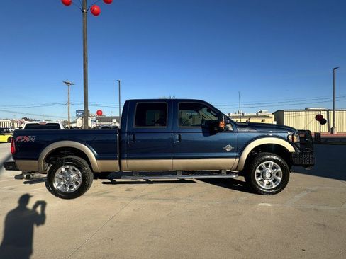 Used 2014 Ford F250 Lariat w/ Lariat Ultimate Package image 4
