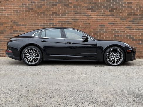 New 2026 Porsche Panamera 4 image 8