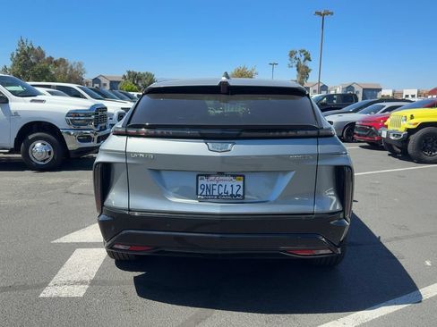 Used 2024 Cadillac Lyriq Sport AWD/4WD image 7