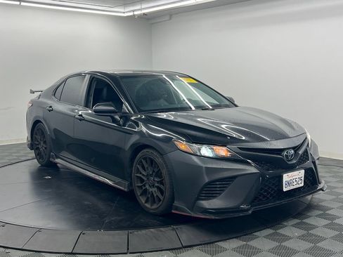 Used 2020 Toyota Camry TRD FWD image 3